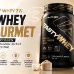 Tasty Whey 3W da Adaptogen em destaque com visual premium e foco em proteína, sabor gourmet e alta dissolução